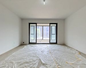 (燕子推荐)檀香府大三居室 横向超大面宽 低总价 中心位置