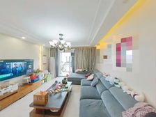 80萬精装修 ! 南北通大3房,人工湖景观,近18号地铁!