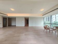 渝中区 来福士广场 三房 550万