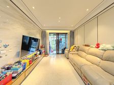 绿地海珀特殊户型全屋地暖 18年次新房人车分流 邻8和9号线