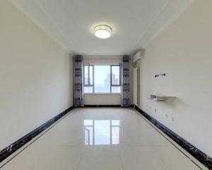 枫香苑 3室1厅 102.9平