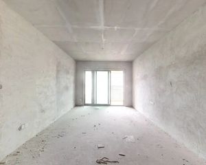 紫气东来,雅居乐花园英伦首府 3室2厅 126.86平
