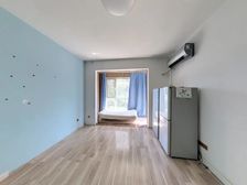 精装2房,采光很好,拎包入住;园林景观好