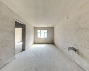 小高层 毛坯随心装修,采光很好 位置好 ,税费各付