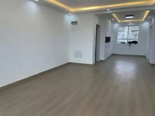 浦发绿城三房,精装修,南北通透,满五税少,看房随时诚售!