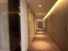 超长免租 正对电梯口一线望江单元 环球都会广场576平