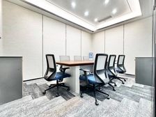 2.8万丨月丨正南向丨全新豪华配齐家私丨天盈广场丨电梯口