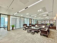 南山前海首排!350平高楼层!采光视野好!6加1格局!电梯口