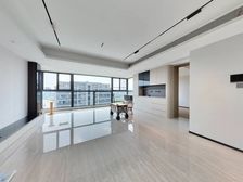 万科·颐和玲珑花园大4居有车位落地窗送地下室经典户型