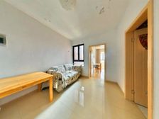 (莲香新村南区,电梯房)(小区前排,采光好)有钥匙,随时看!