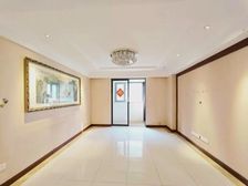 海尔绿城百合园北区 出行方便 精装修 满二 近地铁 双卫