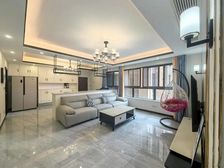 万达旁,港式大横厅大三房双卫,还带产权车位家具家电齐全!