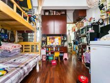 金海岸大厦精装修一房,楼下地铁口出门商业,价格可谈