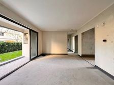 带前后80平花园洋房轻轨站门口