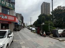 年收60万,主干道上,好停车,做医美的房东