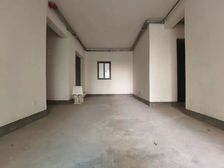 北滨路融景城馨苑三房 轻轨站门口