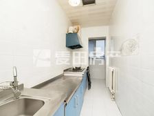 海淀马连洼南北通透两居 顶层双阳台视野佳