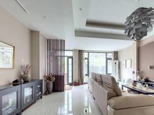 150万精装修 满五 拎包入住 前后花园 不临