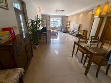 人民花园 三室二卫 精装修 240万元出售 拎包入住即可