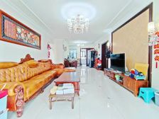 200出,大平层四室好房,价格可谈,拎包入住,紧邻印象济南