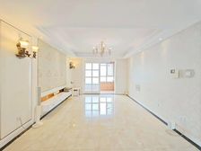 路劲御景城 3室2厅2卫 精装修 188万元