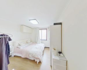 6号线草房丽景园精装修一居 业主诚意出售总价低190万
