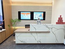 静安寺甲级写字楼 500平中层办公空间 5元/平/天