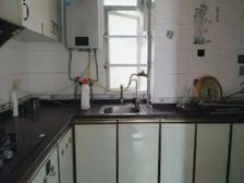 东岳花园精装修,可拎包入住,楼层好采光好