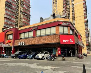 东城十字路口把角金铺(可餐饮 可个人过户)人山人海 买到捡到