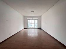 近地铁欣秋苑 南北通透 产权清晰 超低密度 有电梯 中间楼层