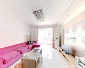 此房满五,南北三居室,中间楼层,视野宽阔,采光充足