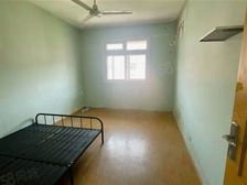 华漕新村三房,电梯六楼,精装修,送固定车位,总价格低看房方便