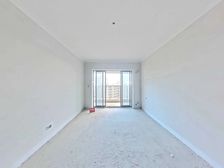 视野景观很好,看出去远,业主急于出