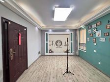 业主明确谈价至少10个起步,业主看中新房急,中间楼层,随时看