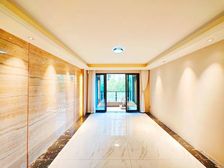 碧桂园国控天誉 南向采光好 有电梯 满二 车位充足 次新房