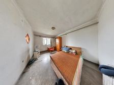 阳明里 顶楼一居室 企业产 诚意出售