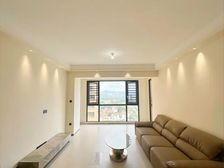 博罗体育中心 交通便利 满五 有电梯 中间楼层采光好