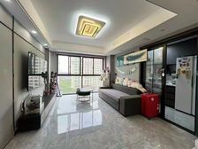 万达旁超大落地窗 精装修 电梯中层 南北通透视野好 随时看