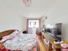 金桥 满五 交通便捷 装修好 正规商品房 临地铁