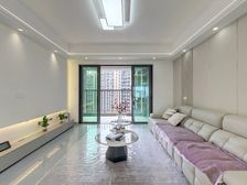 裕龙君汇全新精装没有住过-送全屋家电家私-诚心出售