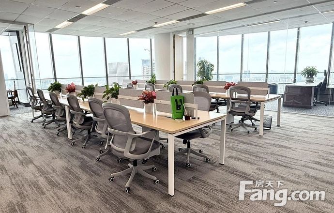 金融城丨汉银广场丨400方丨双面采光丨配套全套办公家私丨
