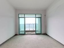 悦盈新城全明格局交通便利低楼层新装4居室南北通透