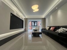 万达附近拎包入住!三军帅府豪华装修好楼层南北通透