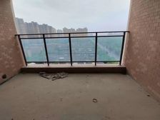 槐荫公园景观房 中建国际花园 118平三房两卫58万好楼层