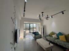 万达槐荫公园 带南向超大露天 三房改两房精装修拎包入住