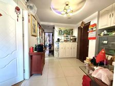 东苑新!老房东委托 电梯高区 一梯队还在 产权清晰 中心位置