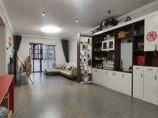 东城双澴川公园旁 金东华府 精装大两房45万 空调暖气好楼层