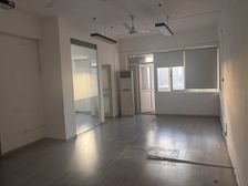 新出3.4.9号线宜山路站 环线广场67平米到650平米