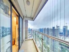 黄埔新福港鼎峰 诚心出售 送车位送家私家电 价格可谈 包税南