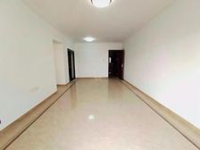 华标峰湖御境 三开间朝南 主卧有单独阳台 视野采光好 急售